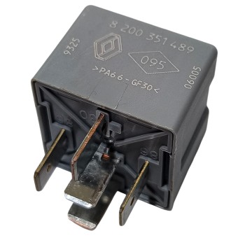 Реле с 4 пина 12V 40A RENAULT