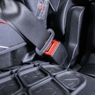 Протектор за детско столче за автомобилна седалка