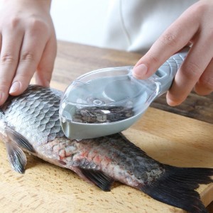 Уред за чистене на рибени люспи