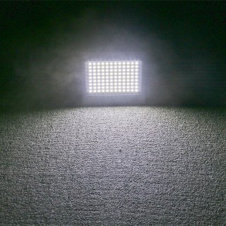 Стробоскоп диско лампа бяла светлина блиц 108 LED