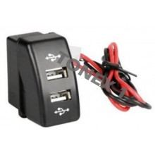 USB зарядно за два телефона за вграждане в таблото на DAF 12 / 24V